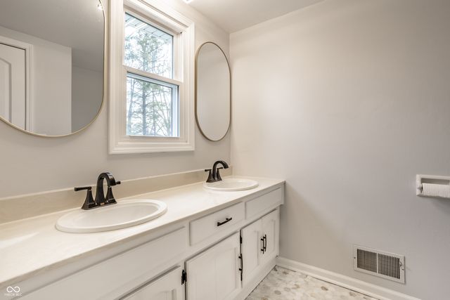 11127 Haverstick Road, Carmel, IN 46033