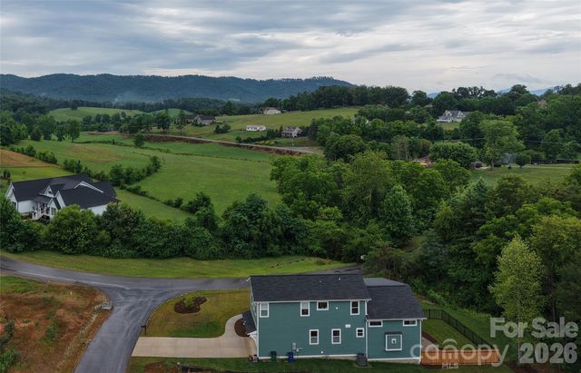 9999 Al Dorf Drive 202, Weaverville, NC 28787