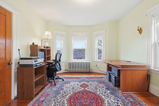 63 Walker Rd, Swampscott, MA 01907