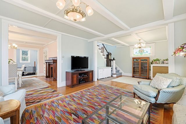 63 Walker Rd, Swampscott, MA 01907