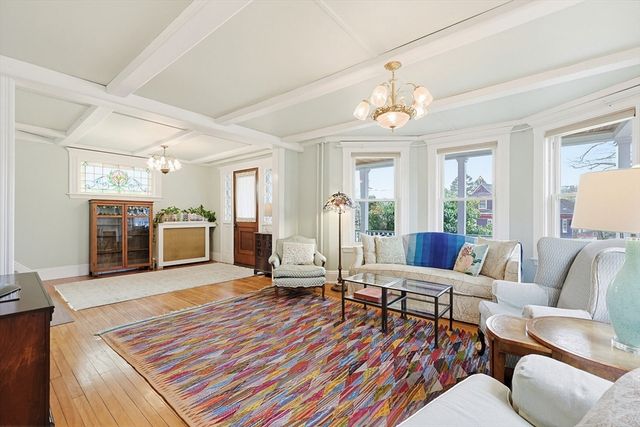 63 Walker Rd, Swampscott, MA 01907