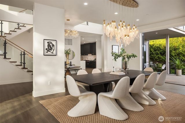 8243 W Mercer Way, Mercer Island, WA 98040