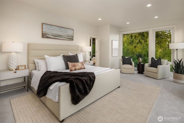 8243 W Mercer Way, Mercer Island, WA 98040