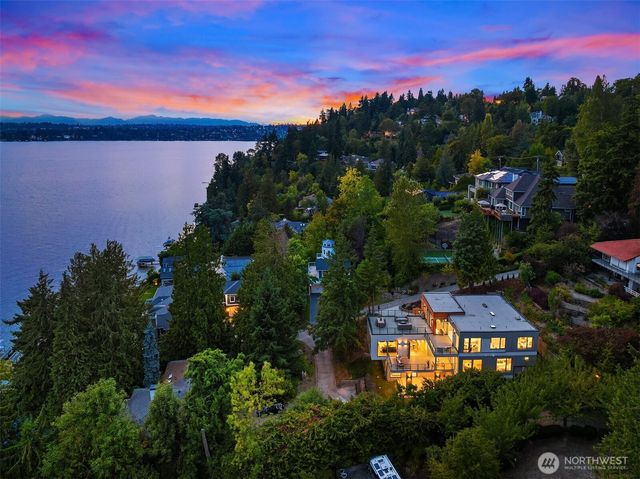 8243 W Mercer Way, Mercer Island, WA 98040