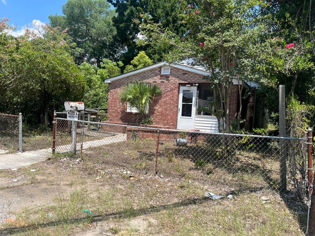 3104 Accabee Road, North Charleston, SC 29405