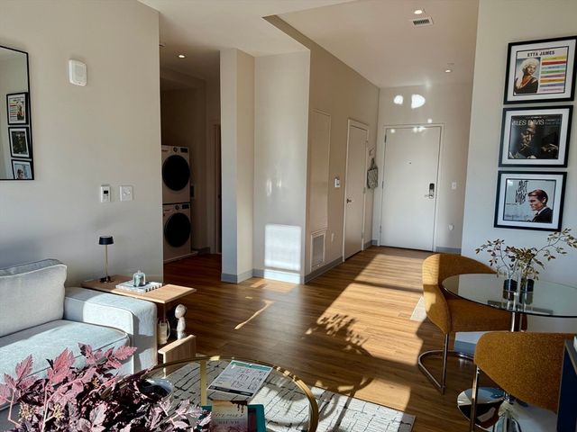 1170 Tremont St 407, Boston, MA 02120