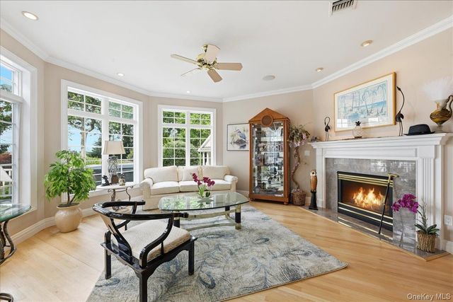 14 Woodcock Lane, Old Field, NY 11733