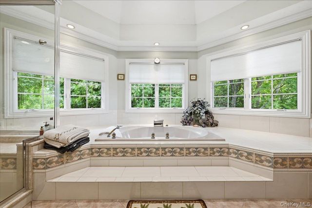 14 Woodcock Lane, Old Field, NY 11733