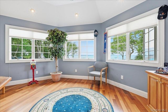 14 Woodcock Lane, Old Field, NY 11733