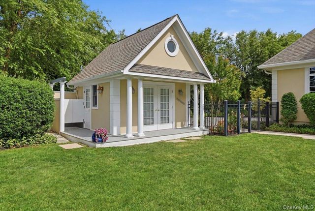 14 Woodcock Lane, Old Field, NY 11733