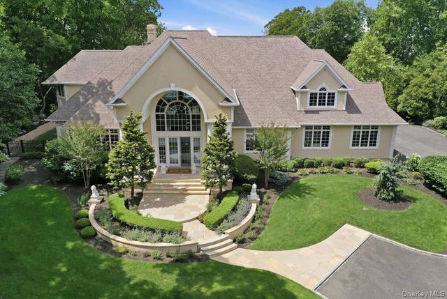 14 Woodcock Lane, Old Field, NY 11733