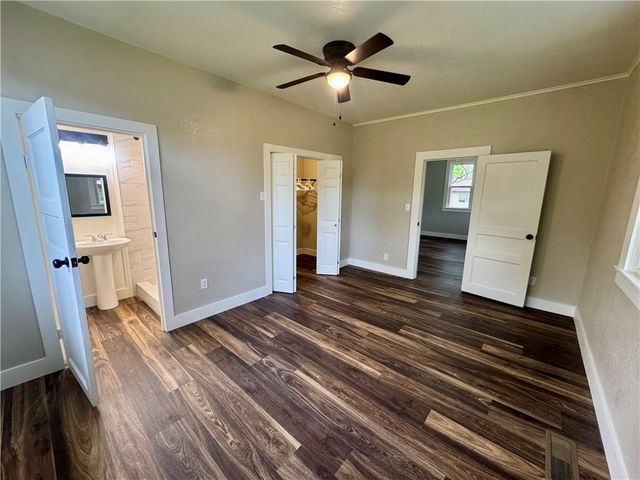 1201 N Boston Place, Russellville, AR 72801