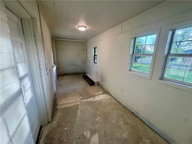 1201 N Boston Place, Russellville, AR 72801