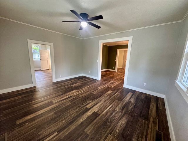 1201 N Boston Place, Russellville, AR 72801