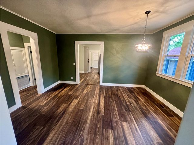 1201 N Boston Place, Russellville, AR 72801