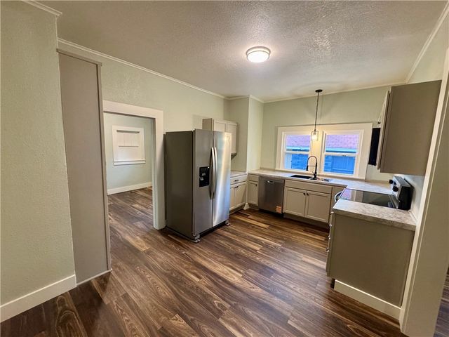 1201 N Boston Place, Russellville, AR 72801