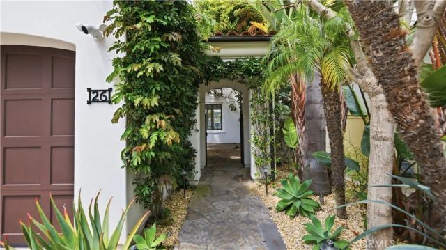 26 Sidney Bay Drive, Newport Coast, CA 92657