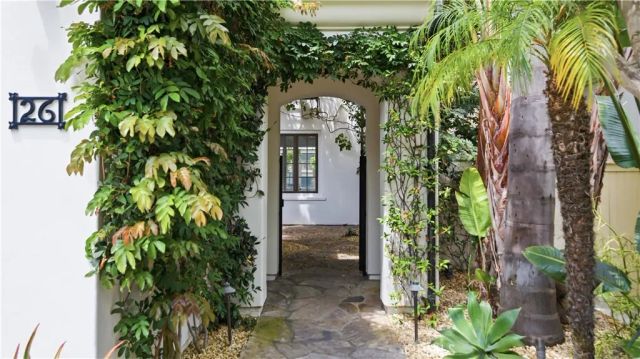 26 Sidney Bay Drive, Newport Coast, CA 92657