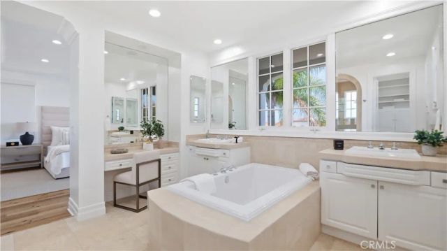 26 Sidney Bay Drive, Newport Coast, CA 92657
