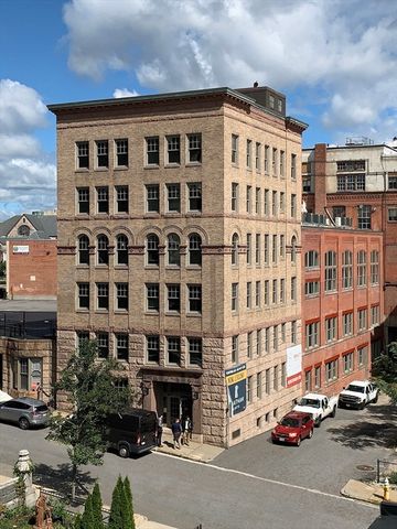 6 Chatham Street 301, Worcester, MA 01609