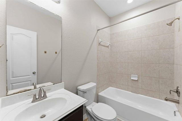 3139 Silverchase Meadows Drive, Houston, TX 77014