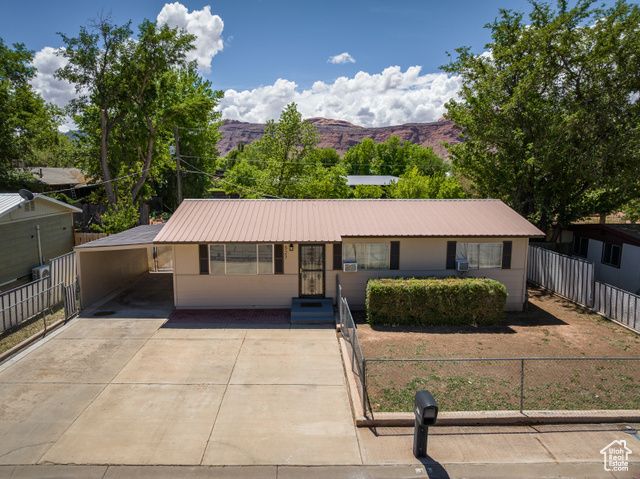 527 W PALISADE DR, Moab, UT 84532