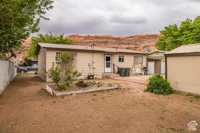 527 W PALISADE DR, Moab, UT 84532