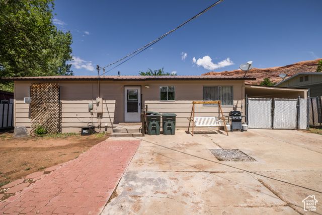 527 W PALISADE DR, Moab, UT 84532