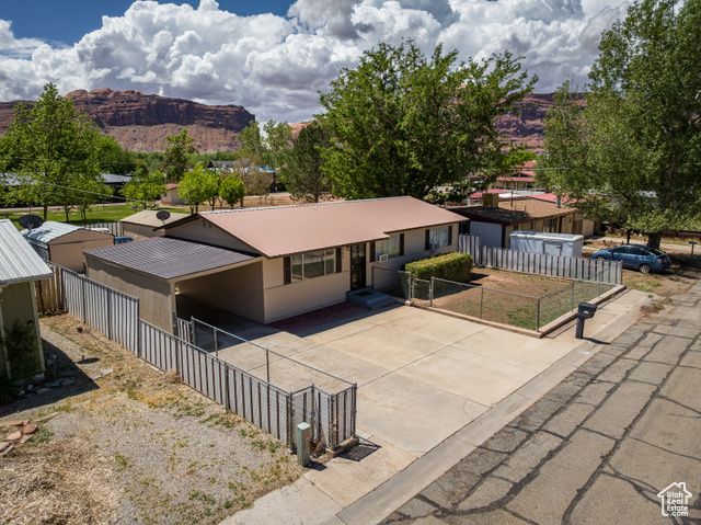 527 W PALISADE DR, Moab, UT 84532