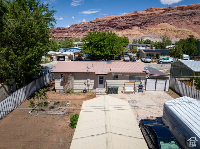 527 W PALISADE DR, Moab, UT 84532