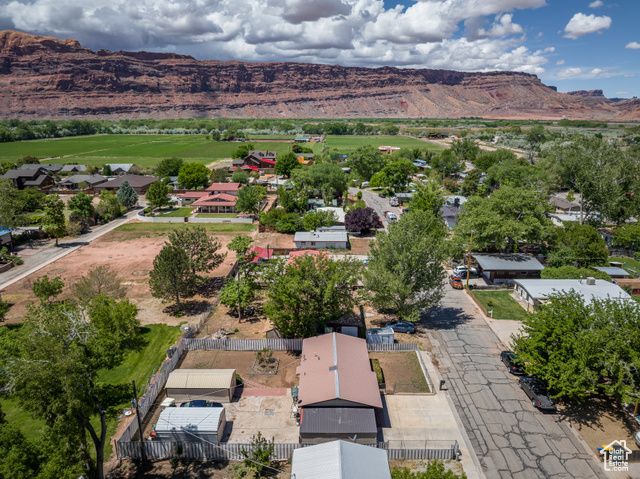 527 W PALISADE DR, Moab, UT 84532