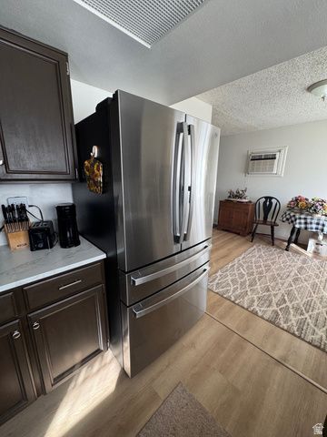 527 W PALISADE DR, Moab, UT 84532