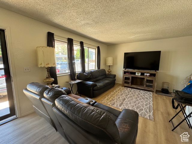 527 W PALISADE DR, Moab, UT 84532