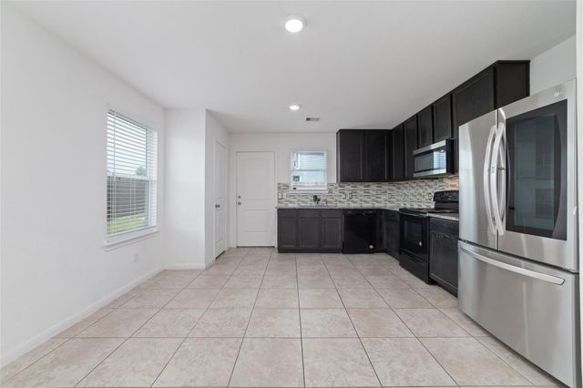 13070 Lake Conroe Bay Road, Willis, TX 77318