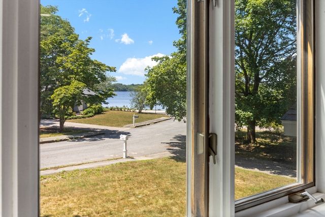 24 Saddle Drive, Bridgewater, MA 02324