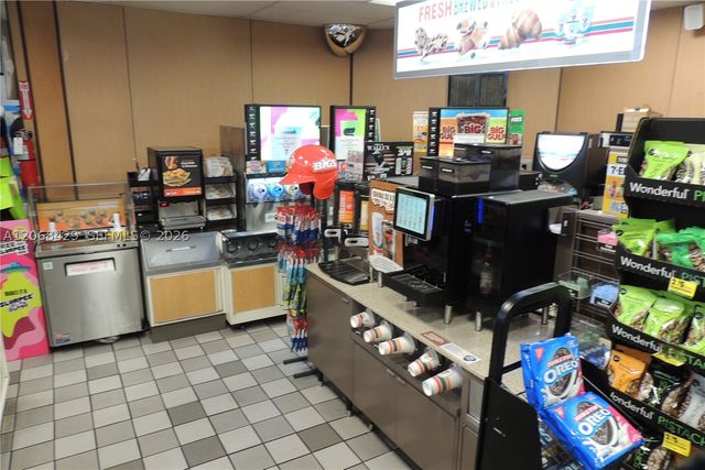 XYZ Taft St, Pembroke Pines, FL 33026