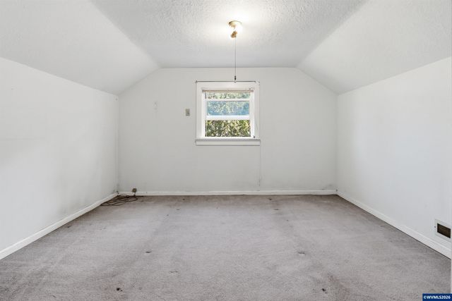 687 N Jefferson St, Lafayette, OR 97127