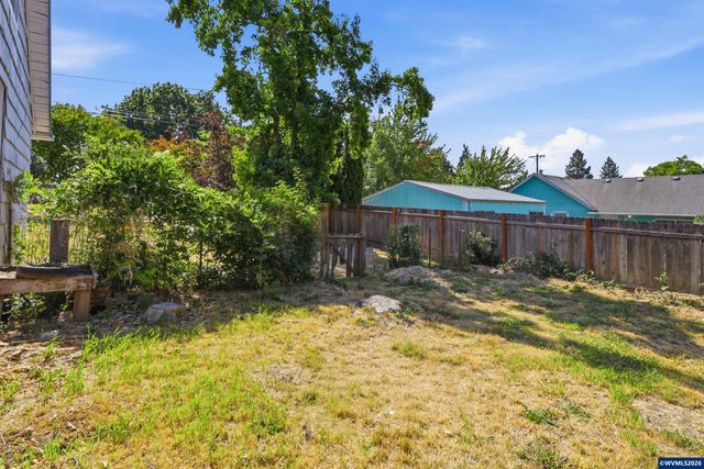 687 N Jefferson St, Lafayette, OR 97127
