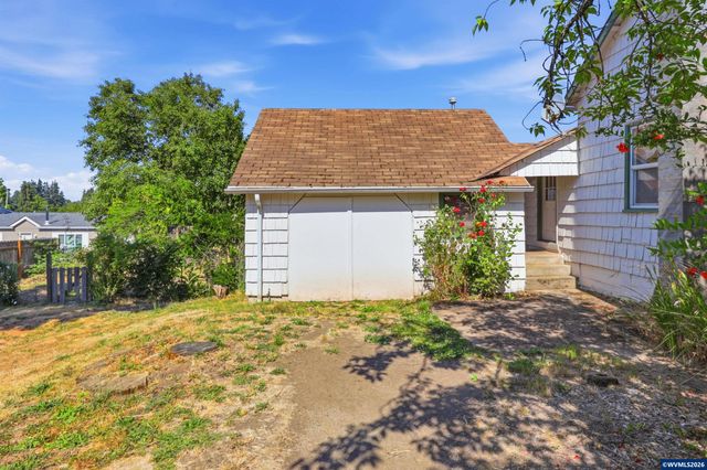 687 N Jefferson St, Lafayette, OR 97127