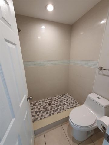 1885 ORANGE BOULEVARD WAY, Palm Harbor, FL 34683