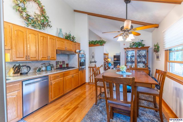7219 Park Crest Drive, La Vista, NE 68128