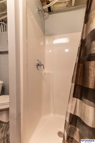 7219 Park Crest Drive, La Vista, NE 68128