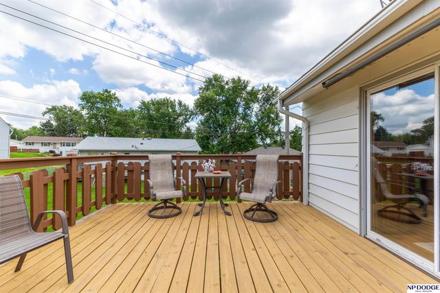 7219 Park Crest Drive, La Vista, NE 68128