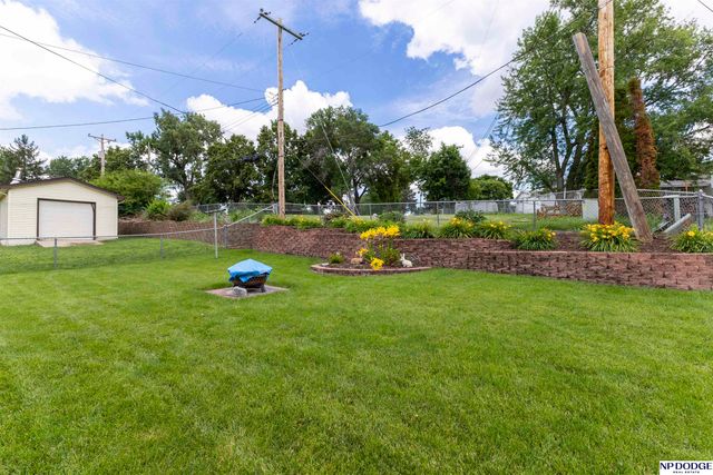 7219 Park Crest Drive, La Vista, NE 68128