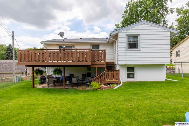 7219 Park Crest Drive, La Vista, NE 68128