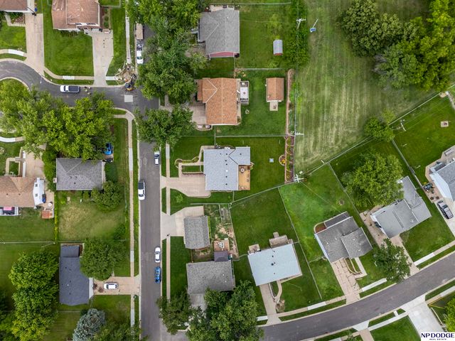 7219 Park Crest Drive, La Vista, NE 68128