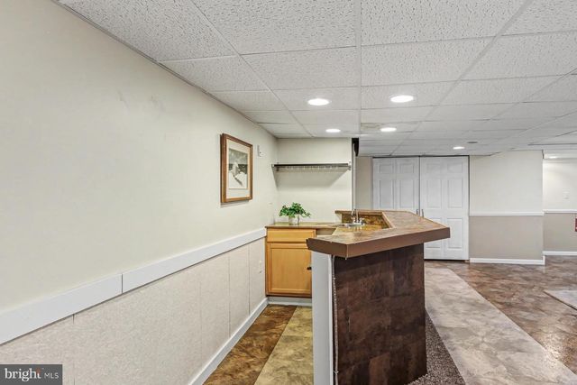 112 HOLLY HILLS DR, Harrisburg, PA 17110