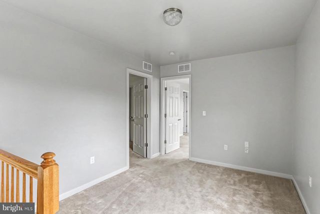 112 HOLLY HILLS DR, Harrisburg, PA 17110