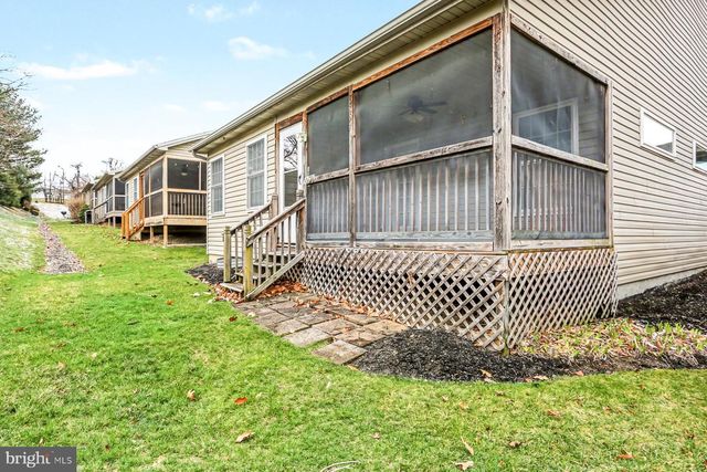 112 HOLLY HILLS DR, Harrisburg, PA 17110