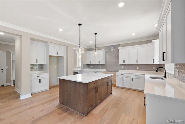 50419 Arcadia Drive, Macomb Township, MI 48042